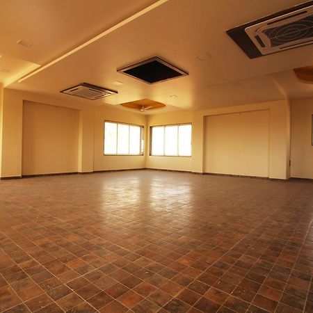 Hotel Vraj Inn Dwārka Bagian luar foto