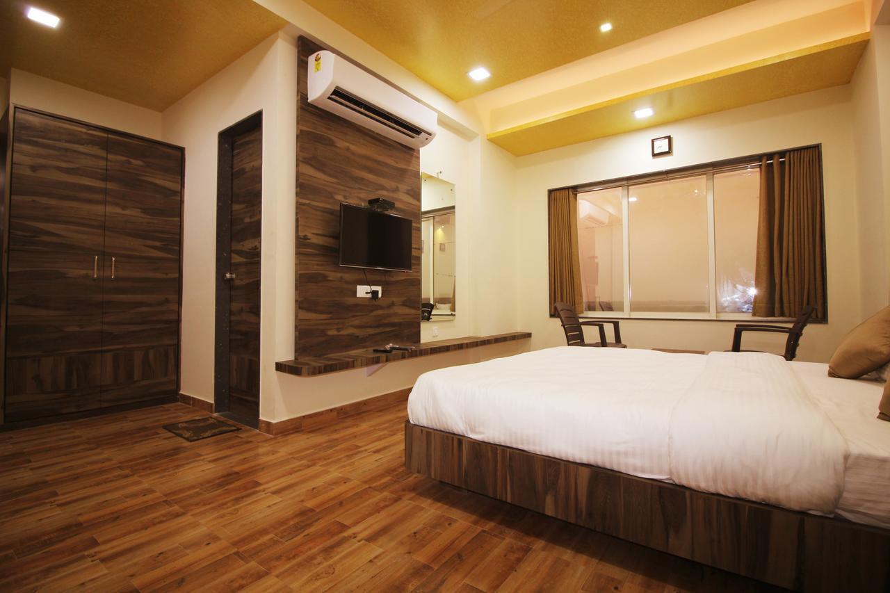 Hotel Vraj Inn Dwārka Bagian luar foto