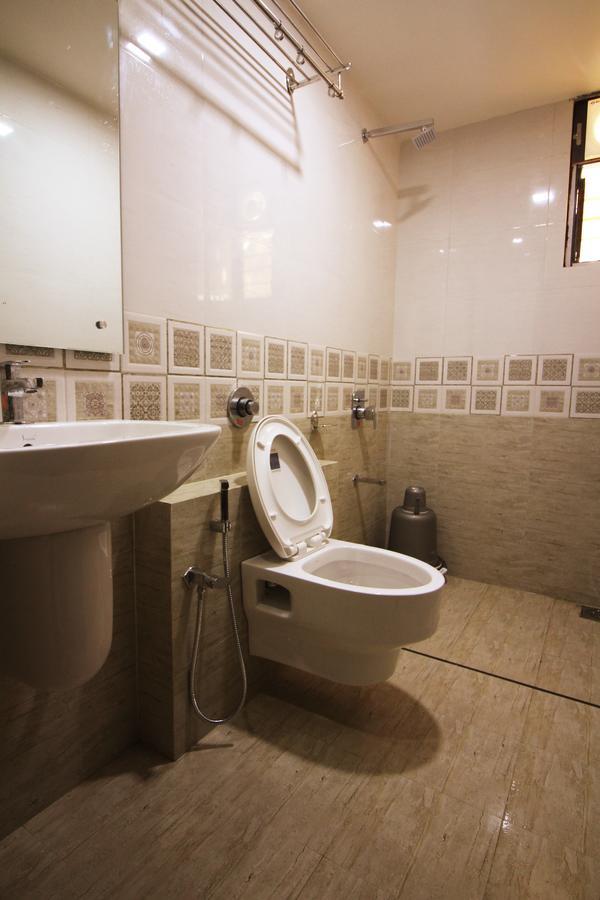Hotel Vraj Inn Dwārka Bagian luar foto